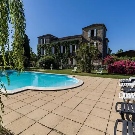 La Tour Du Guet Holiday home Arouille
