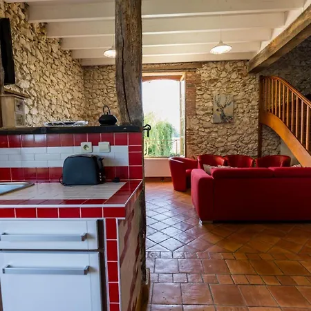 La Tour Du Guet Holiday home Arouille